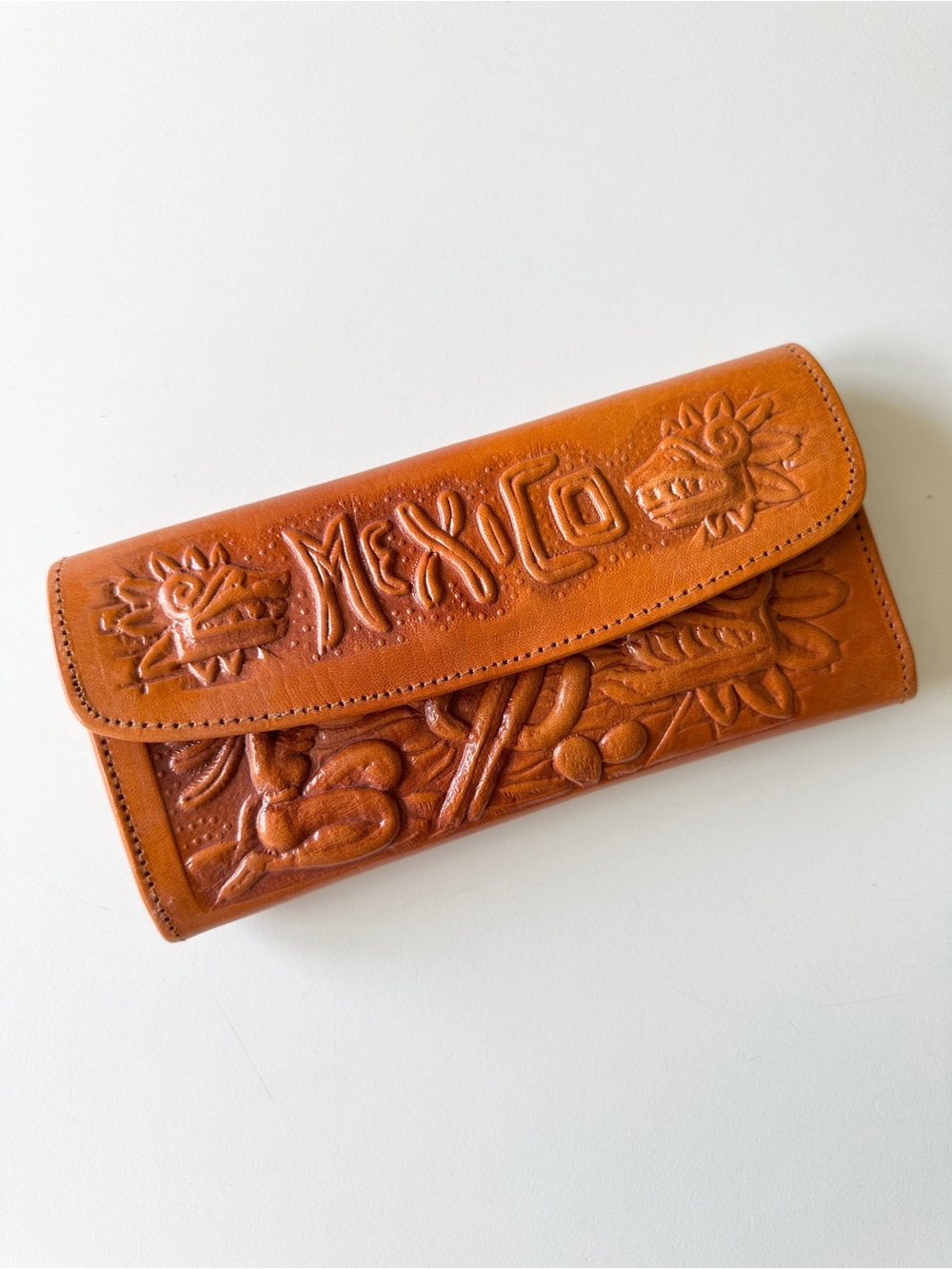 NEW Vintage Hand-Tooled Tan Leather Wallet Made in Mexico